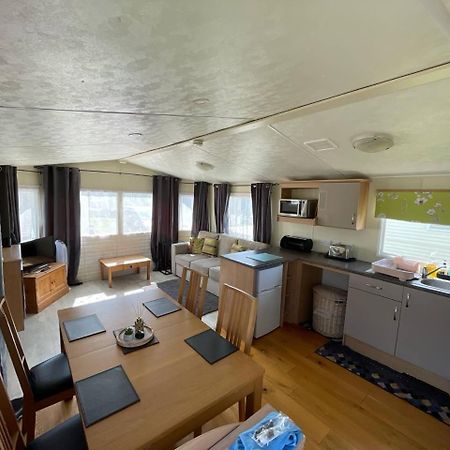 3 Bedroom Holiday Home Саут Хейлинг Екстериор снимка