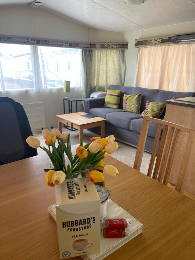 3 Bedroom Holiday Home Саут Хейлинг Екстериор снимка