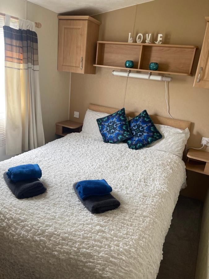 3 Bedroom Holiday Home Саут Хейлинг Екстериор снимка