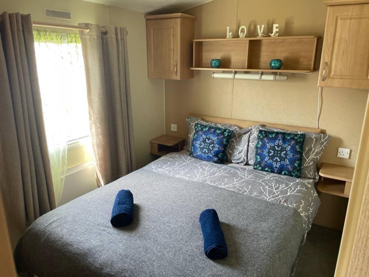 3 Bedroom Holiday Home Саут Хейлинг Екстериор снимка